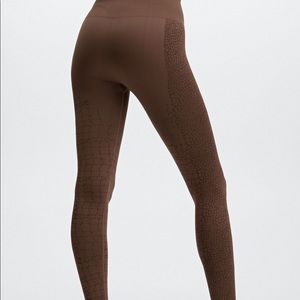High-Waisted Seamless Reptile Legging